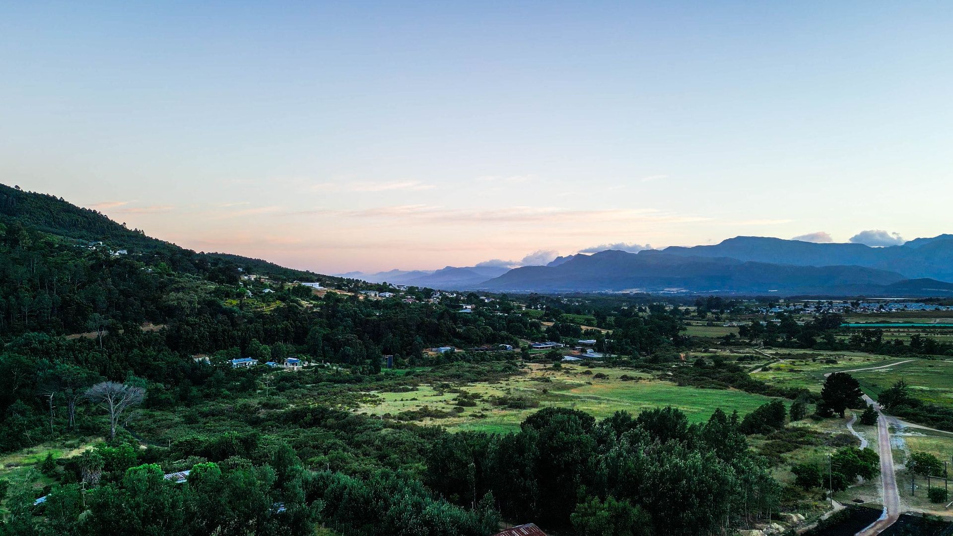 Winelands valley views surrounding Staymore at sunset